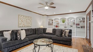 Talo (5 Bedrooms) | Sisätilat
