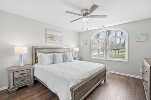 Interior - Porch Paradise by Avantstay New Pool, Firepit (Mooresville)