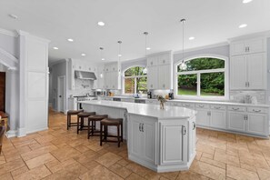 House (Multiple Bedrooms) | Interior