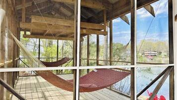 House (Multiple Bedrooms) | Bahagian dalam