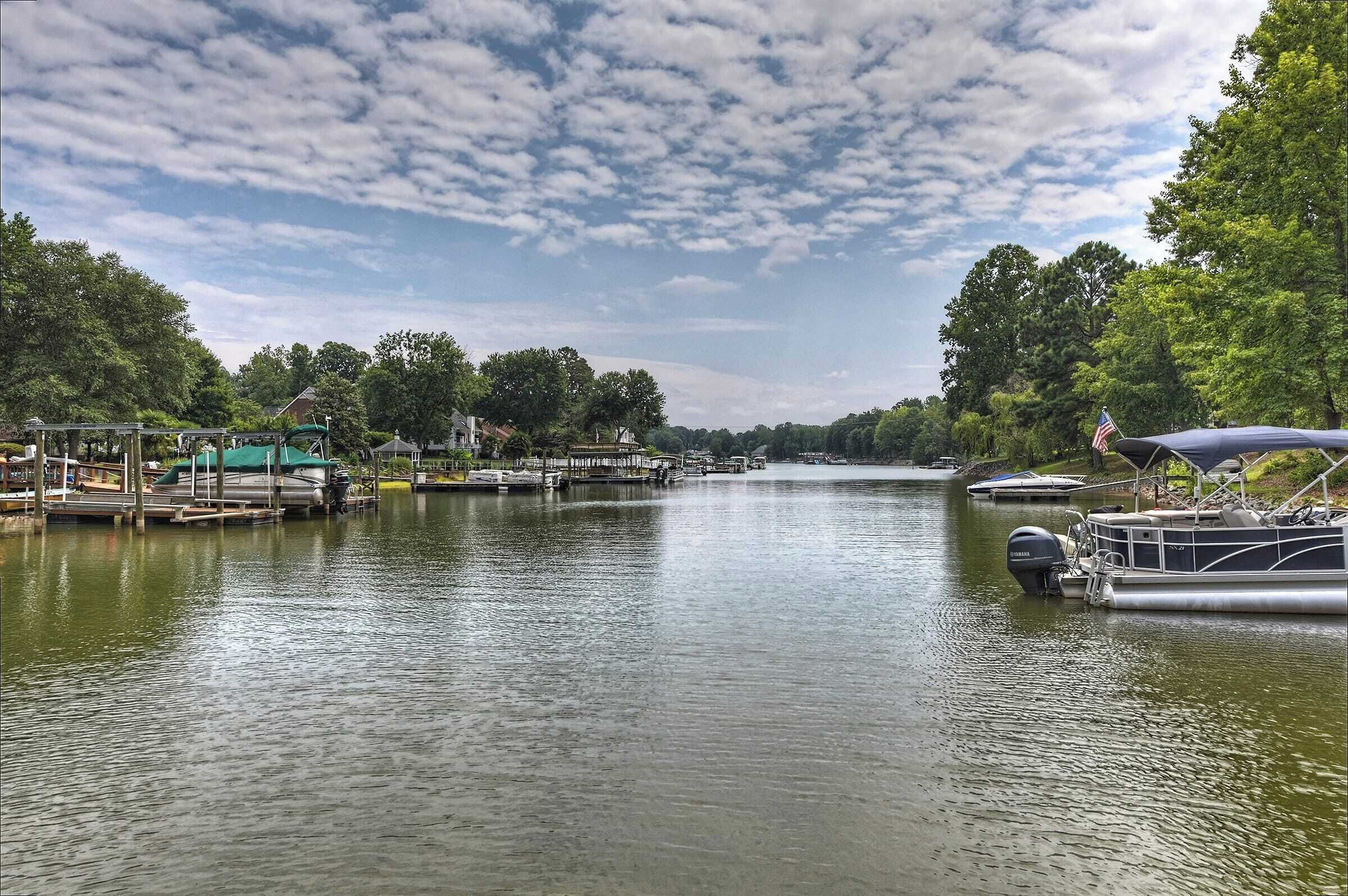 House (5 Bedrooms) | Front of property