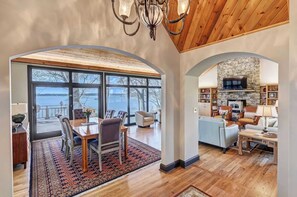 Maison (5 Bedrooms) | Intérieur