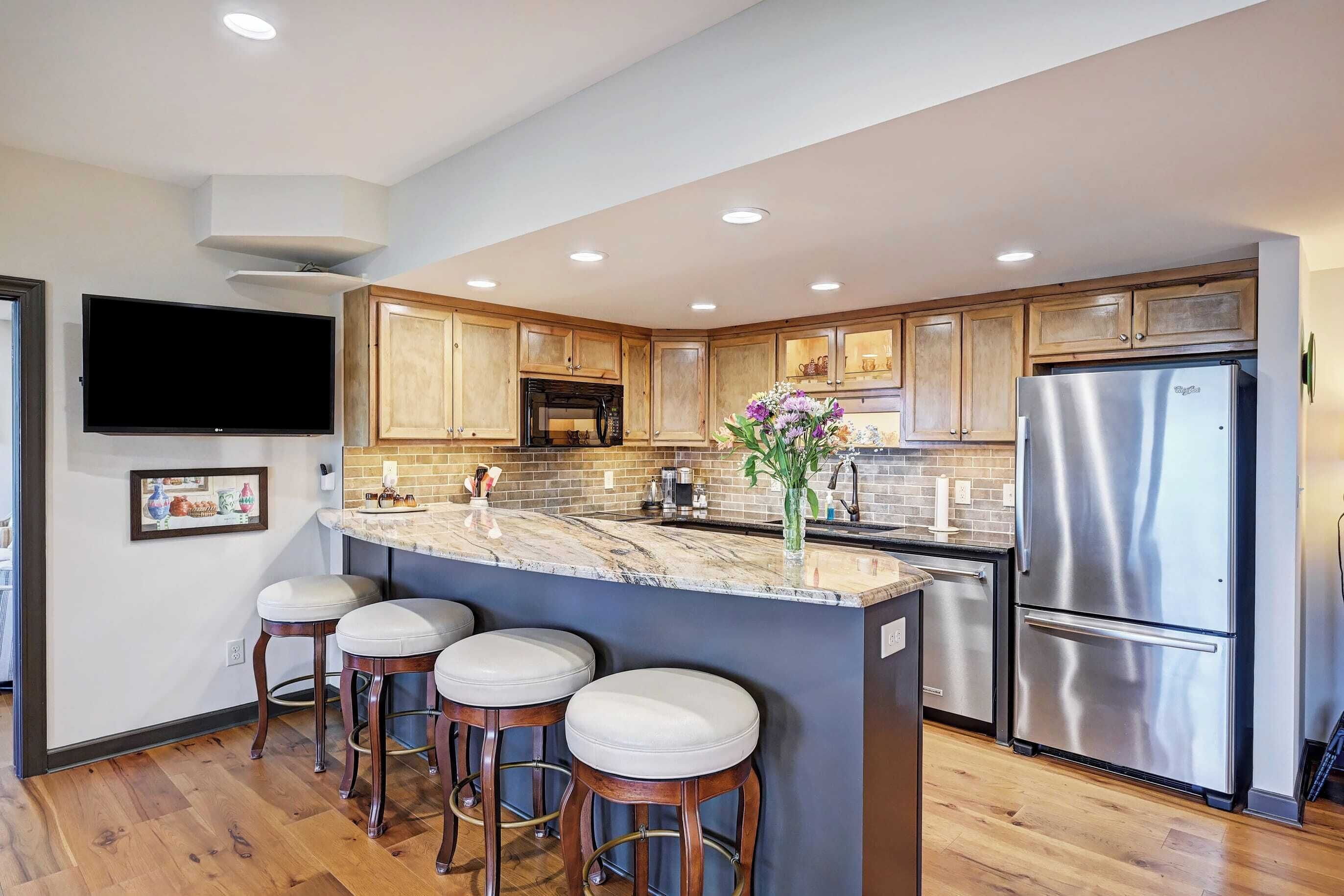 House (5 Bedrooms) | Interior