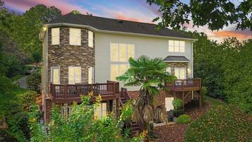 單棟房屋 (5 Bedrooms) | 內部