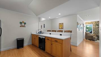 House (4 Bedrooms) | Bahagian dalam