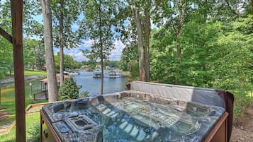 Rumah (Multiple Bedrooms) | Interior