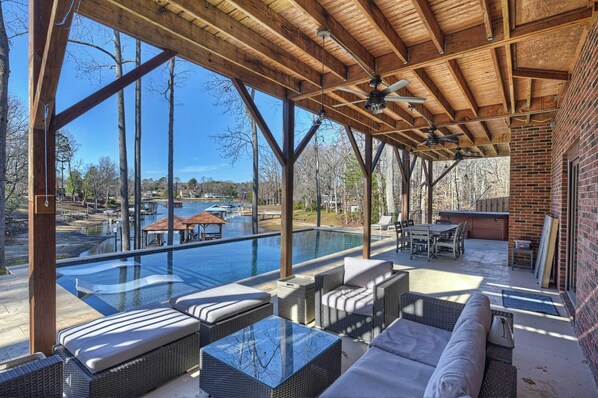 House (Multiple Bedrooms) | Interior - Winding Down by Avantstay Sleeps 20 + Dock, View (Troutman)