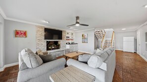 House (4 Bedrooms) | Interior - Ponderosa Pointe by Avantstay Boathouse + Views (Mooresville)