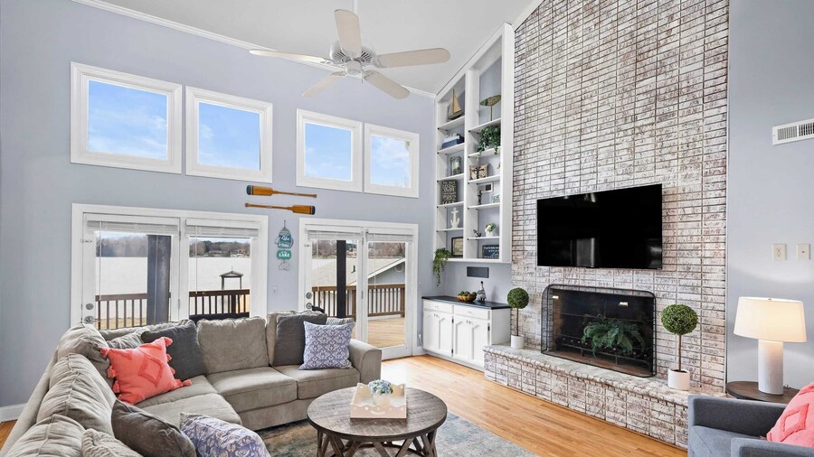 Ponderosa Pointe by Avantstay Boathouse + Views