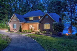 House (Multiple Bedrooms) | Interior
