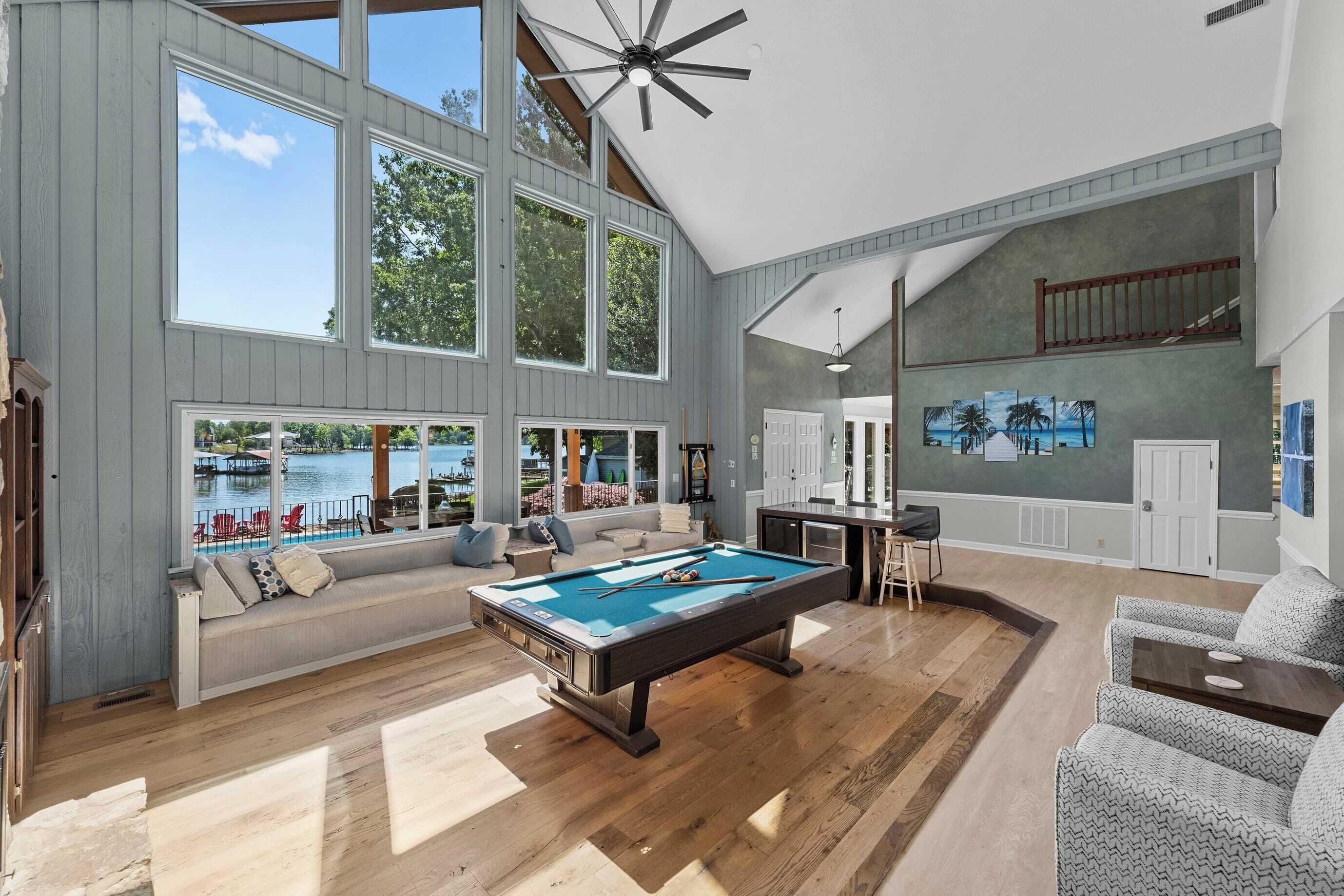 House (5 Bedrooms) | Interior