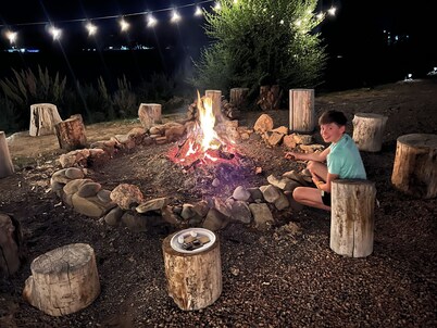 Charming boutique hotel nestled on 20 acres alongside the enchanting Gunnison River! Whether you're here for fishing, wine tasting, or any adventure of your choice, our hotel is the perfect welcoming basecamp for your unforgettable experience.