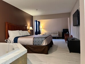 Royal Room | Desk, free WiFi - Royal Inn Suites (Huntington)