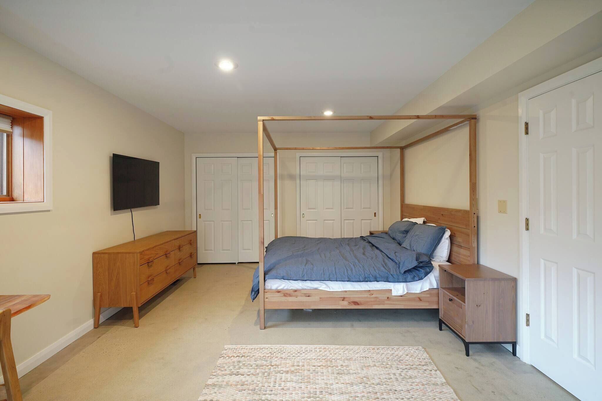6 habitaciones, cuna de viaje y wifi gratis 