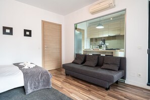 1 多间卧室、熨斗/熨衣板、WiFi、床单