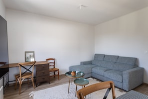 TV, stereo - Le Dinghy - Appartement pour 4 (Saint-Malo)