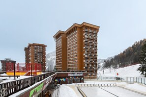 Skidåkning och snöaktiviteter