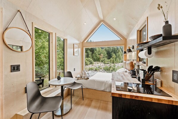 1 多间卧室、床单