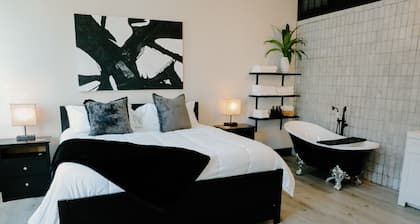 Mayor's Suite offers a cozy loft for rent with beautiful historical views