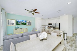 Interior - Beautiful Villa near Disney with Margaritaville Resort & Island H20 Waterpark. (Kissimmee)