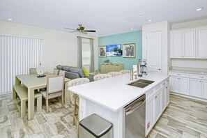 Interior - Beautiful Villa near Disney with Margaritaville Resort & Island H20 Waterpark. (Kissimmee)