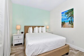 4 Schlafzimmer, Zimmersafe, Bügeleisen/Bügelbrett, kostenloses WLAN