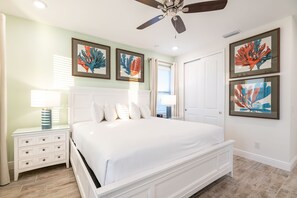 4 Schlafzimmer, Zimmersafe, Bügeleisen/Bügelbrett, kostenloses WLAN