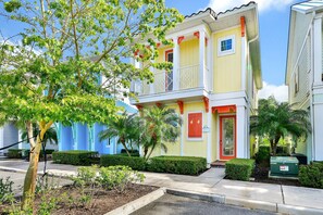 Exterior - Sunny Cottage near Disney with Margaritaville Resort & Island H20 Waterpark. (Kissimmee)
