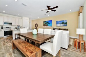 Interior - Perfect Family Villa near Disney with Margaritaville Resort & Island H20. (Kissimmee)