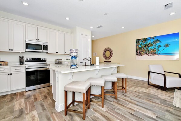 Refrigerador, horno, parrilla de estufa y lavavajillas 