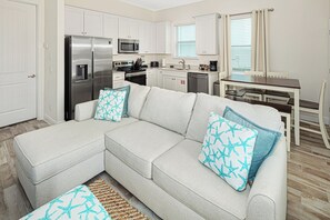 Smart TV - Sea Shell Blue Cottage near Disney with Private Pool and Margaritaville Resort. (Kissimmee)