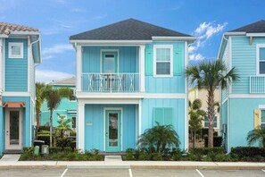 Exterior - Sea Shell Blue Cottage near Disney with Private Pool and Margaritaville Resort. (Kissimmee)