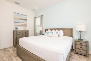 3 bedrooms, in-room safe, iron/ironing board, free WiFi - Cozy Cottage with Private Pool near Disney with Margaritaville Resort & Island. (Kissimmee)