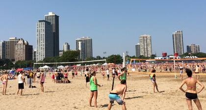 Charming Wrigleyville Home Close to the Cubs!