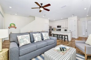 TV - Colorful Villa near Disney with Margaritaville Resort & Island H20 Access -. (Kissimmee)