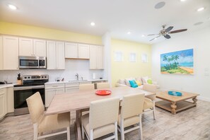 Fridge, microwave, oven, stovetop - Kokomo Cottage near Disney with Margaritaville Resort & Island H2O Access -. (Kissimmee)