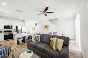 Smart TV - Lime Green Villa near Disney with Margaritaville Resort & Island H20 Waterpark. (Kissimmee)