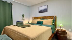 2 makuuhuonetta, silitysrauta/-lauta, ilmainen Wi-Fi, vuodevaatteet