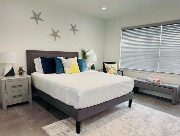 1 bedroom, free WiFi, bed sheets - Brand New Studio with Pool Access (Oakland Park)