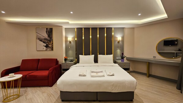 Quarto luxo | Roupas de cama premium, frigobar, cofres nos quartos, escrivaninha