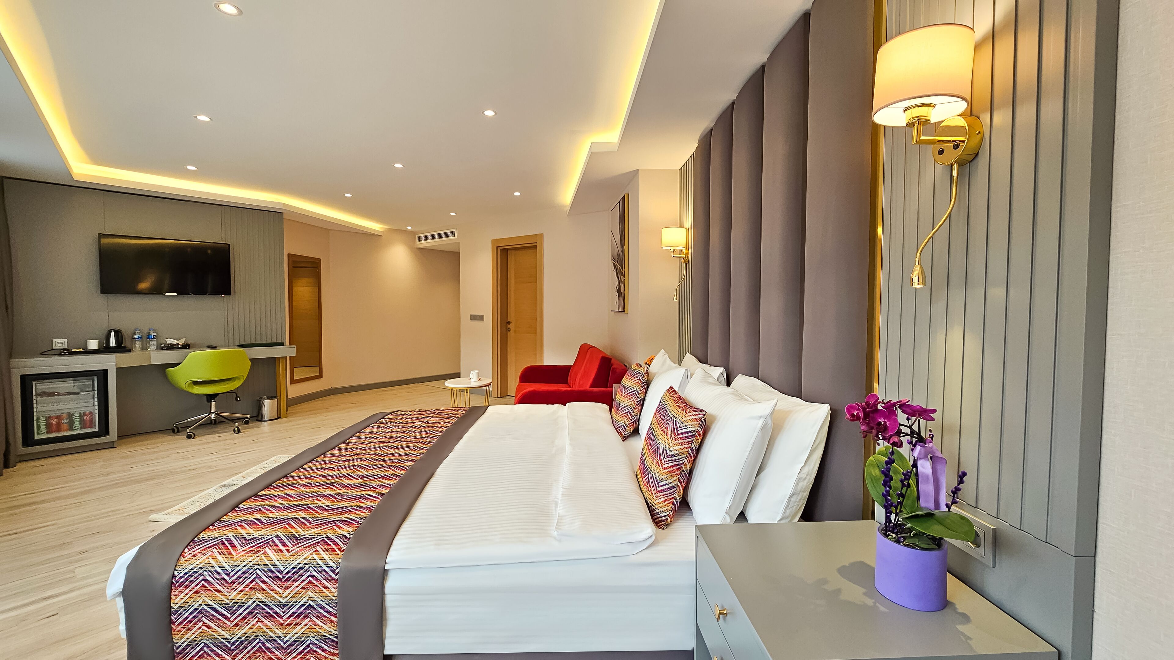 Deluxe-Zimmer | Hochwertige Bettwaren, Minibar, Zimmersafe, Schreibtisch