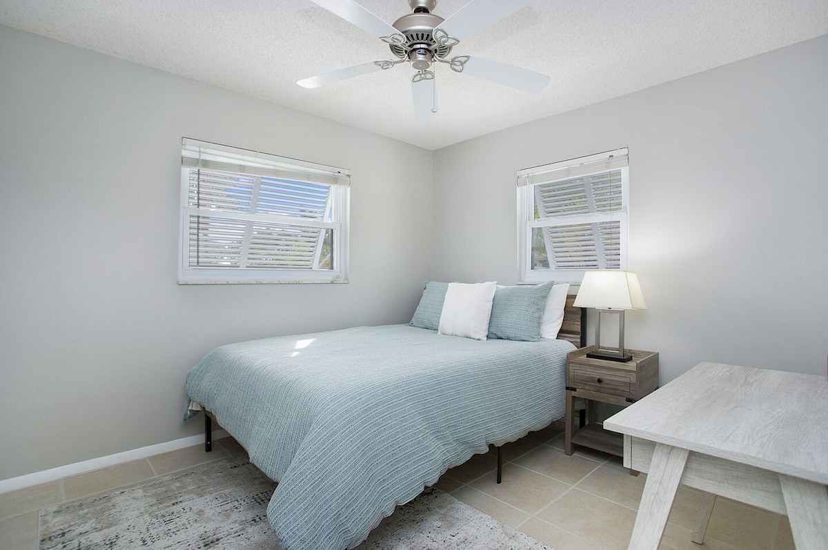 Photo 15 of Top rated home! Backyard oasis: heated pool, hot tub, ping-pong, cornhole & more