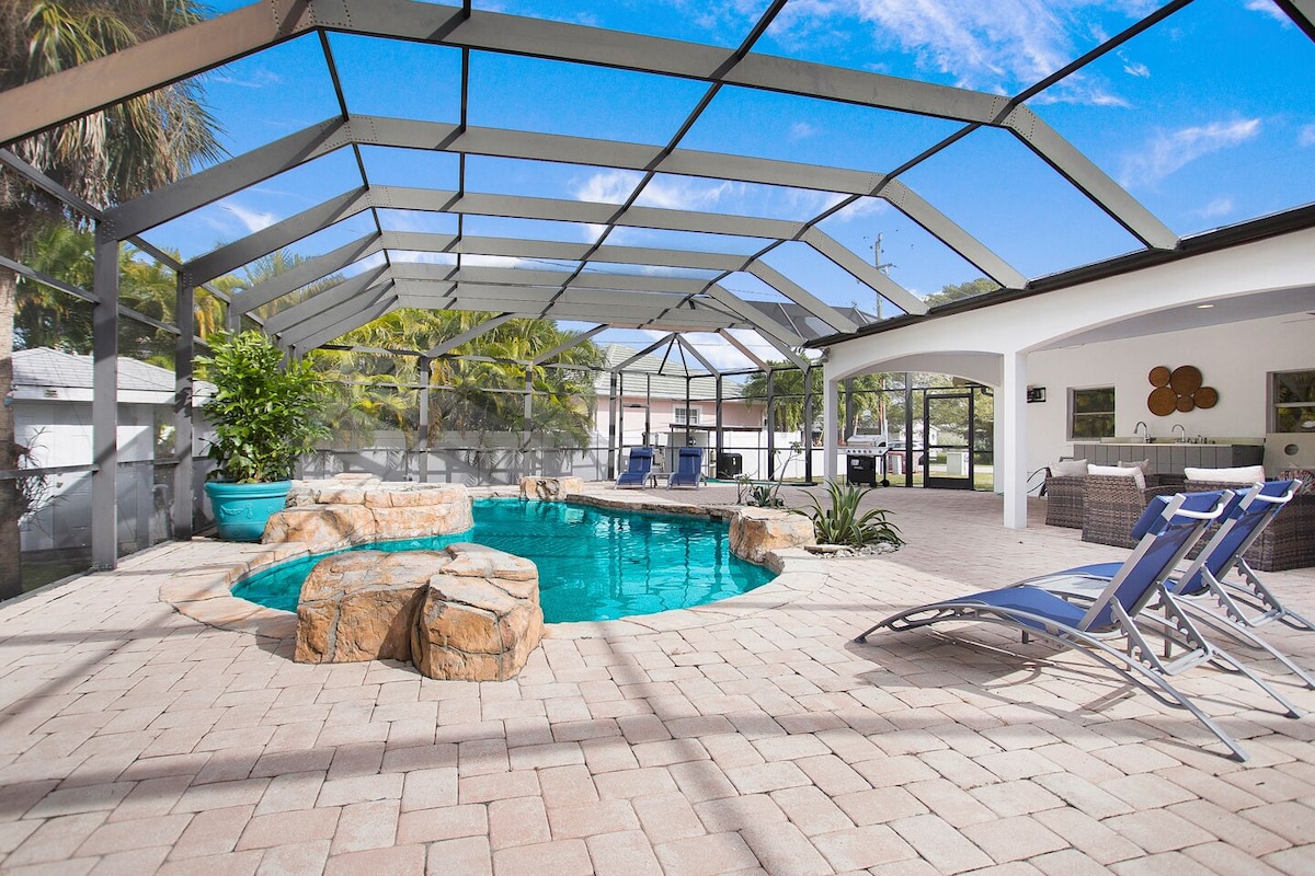 Photo 23 of Top rated home! Backyard oasis: heated pool, hot tub, ping-pong, cornhole & more