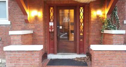 M2 Nice South St Louis 2BR Near Forest Pk/Downtown