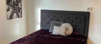 Welcome to The Vinyl Tap! apt 3