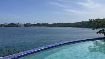 Udendørs pool