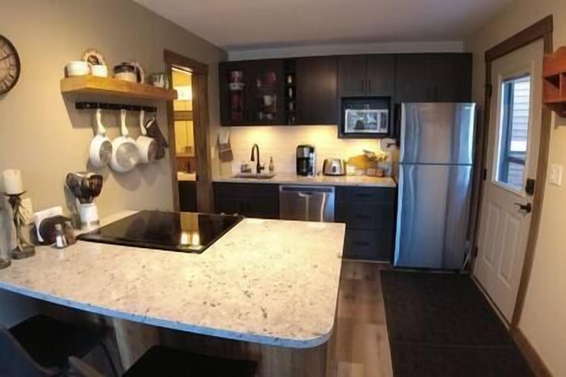 Brand new full size appliances and granite countertops!