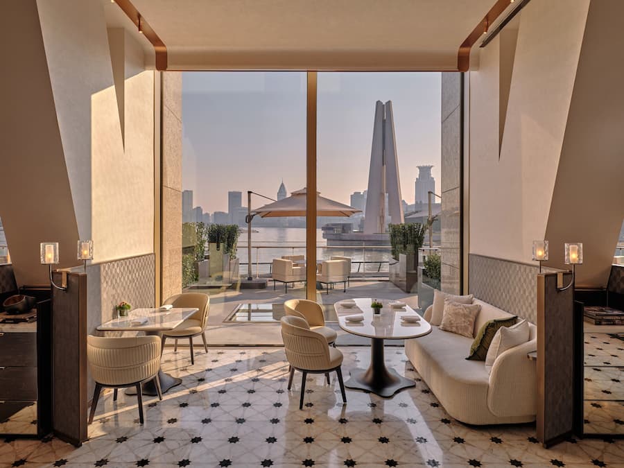 3 restaurantes; se sirve desayuno, almuerzo y cena; cocina internacional