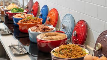 Free daily buffet breakfast