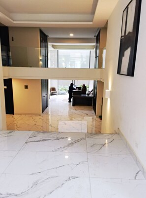 Loft, Multiple Bedrooms, Patio, Pool View | Interior